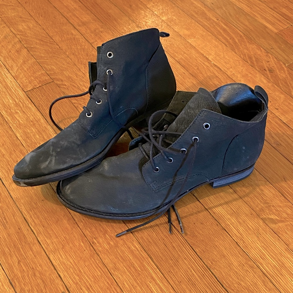 Black Leather Lace-Up Boots 9.5